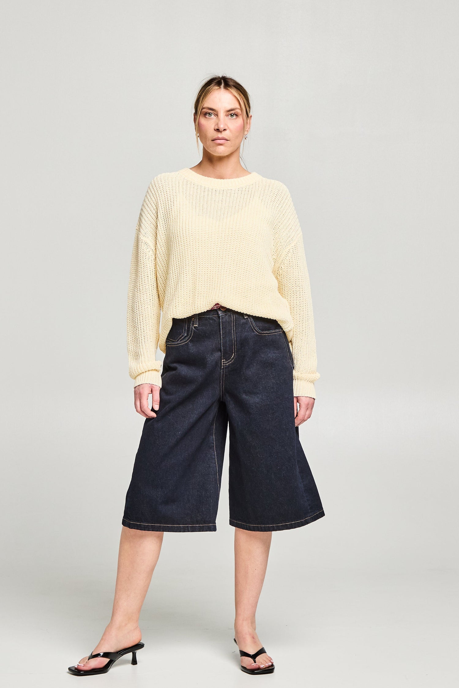 Short en denim brut coupe évasé