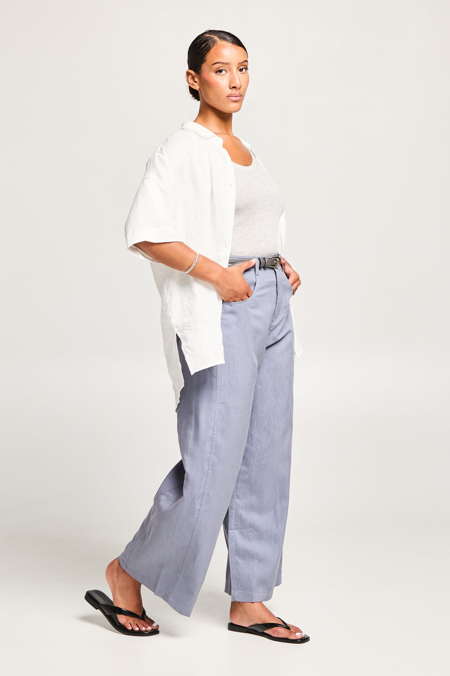 Pantalon large ceinturé en lyocell mélangé